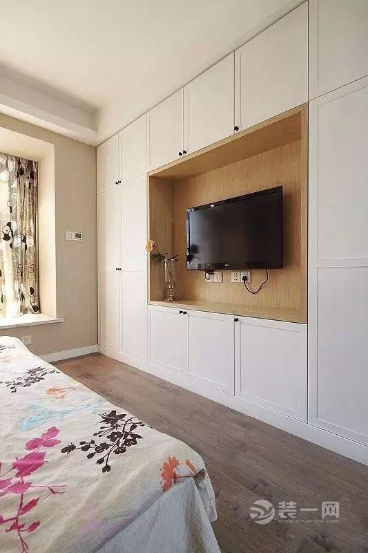 小房间衣柜装修方案 20161017093153_3770.png